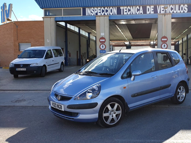 Honda Jazz passes ITV import test in Murcia region Honda Jazz outside ITV station in Murcia